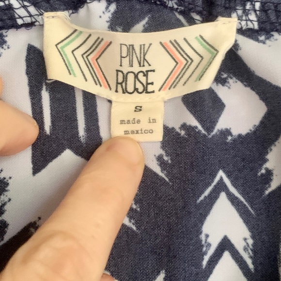 🌸3 for $10🌸 Women's Pink Rose Brand Tank Top, S - Picture 2 of 3